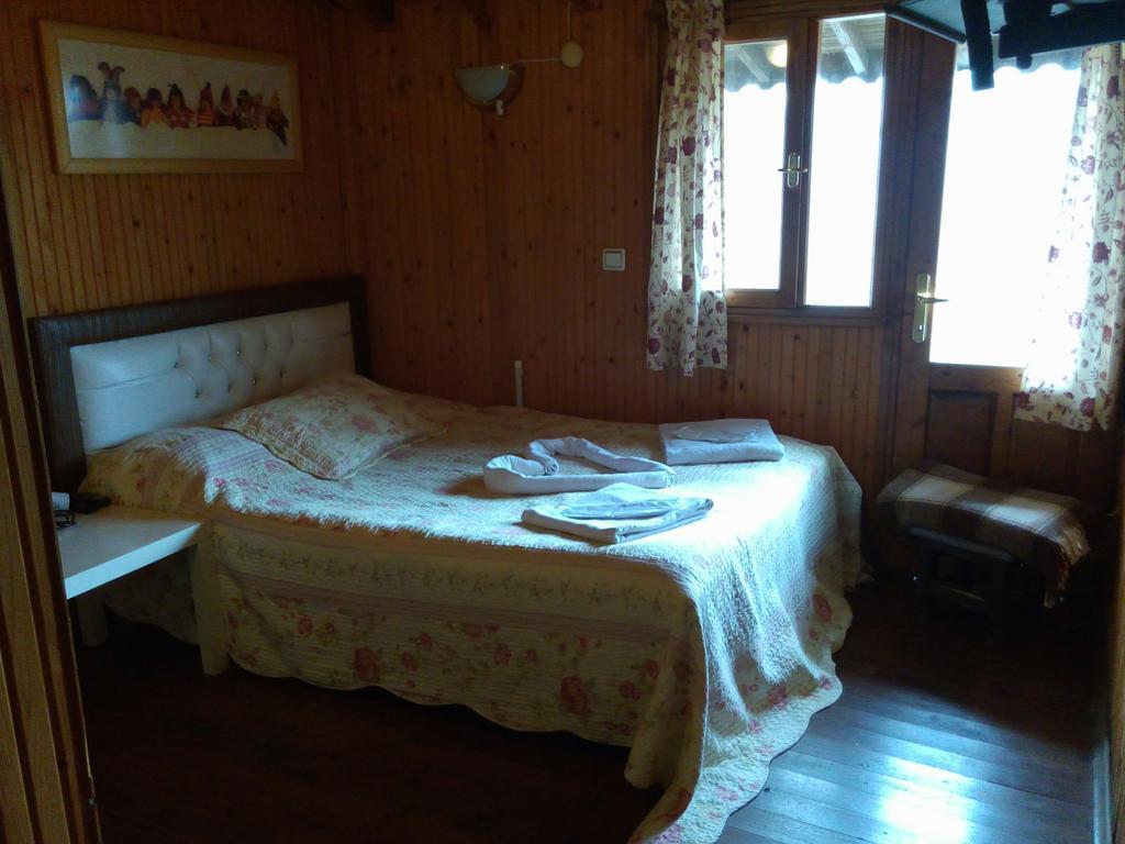 Ekoland Hotel Ава Екстериор снимка