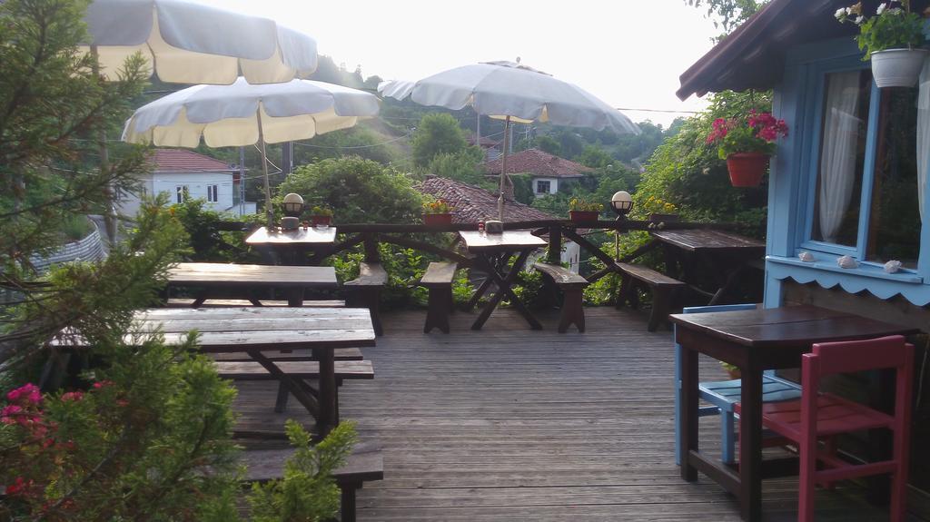 Ekoland Hotel Ава Екстериор снимка