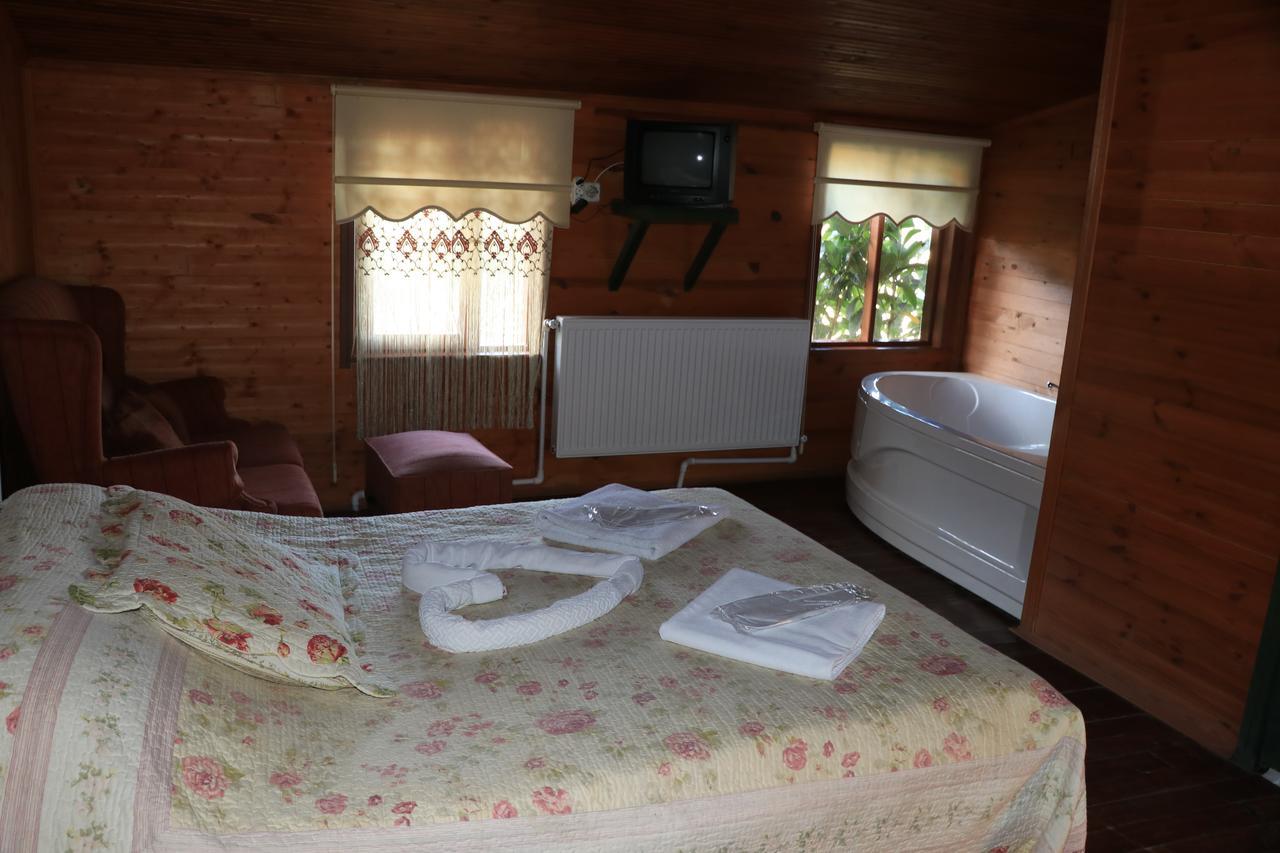 Ekoland Hotel Ава Екстериор снимка