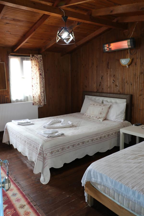 Ekoland Hotel Ава Екстериор снимка